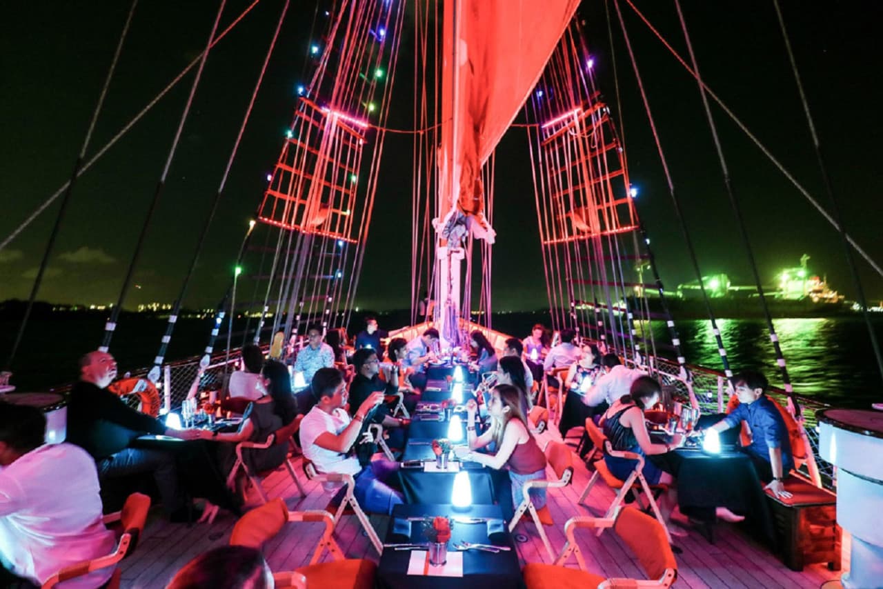 The Royal Albatross - Luxury Tall Ship Cruise Ticket - image 15